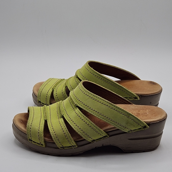 Sanita leather 2" heel size 36  us 4.5/5 lime green sandals - Picture 2 of 15